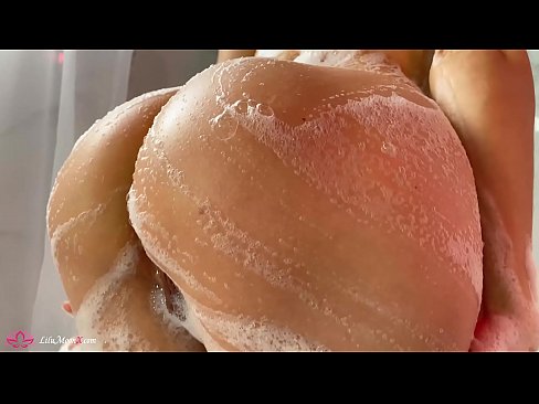 ❤️ Brunetta masturba la figa con il vibratore fino ad un intenso orgasmo sotto la doccia ❤ Video di sesso di qualitàal it.classicmebel21.ru ️❤